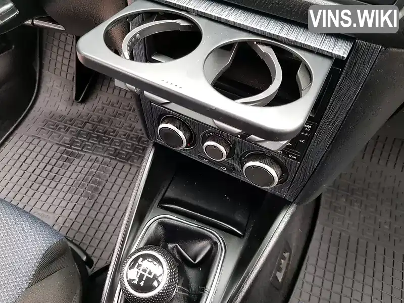 Volkswagen Golf 1999, фото з оголошення 1 з 20, VIN WVWZZZ1JZYW121870