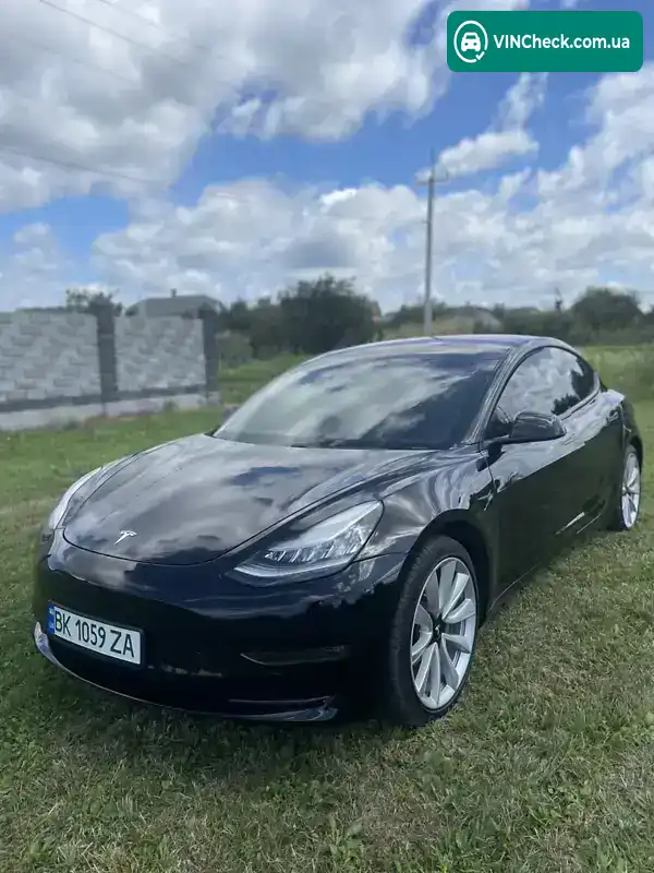 Tesla Model 3 2018, фото з оголошення 2 з 19, VIN 5YJ3E1EB6JF151149
