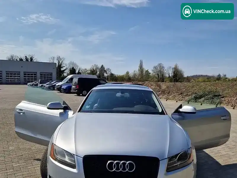 Audi A5 2010, фото з оголошення 2 з 21, VIN WAULFAFR0AA074910