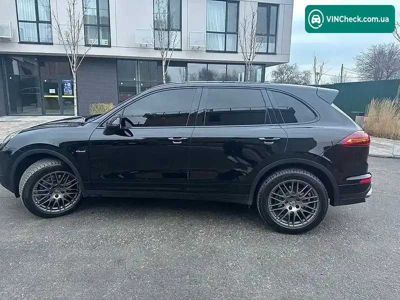 Porsche Cayenne 2015, фото з оголошення 2 з 10, VIN WP1AF2A29FLA44194