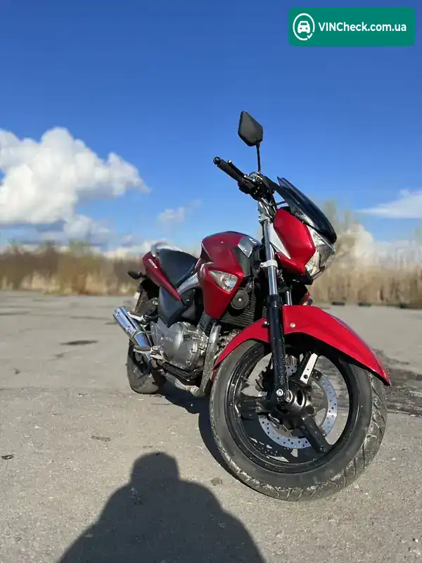 Suzuki GSR 250 2015, фото з оголошення 2 з 7, VIN LC6GJ55D001106158