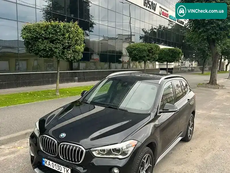 BMW X1 2018, фото з оголошення 2 з 20, VIN WBXHU7C3XJ3F04342