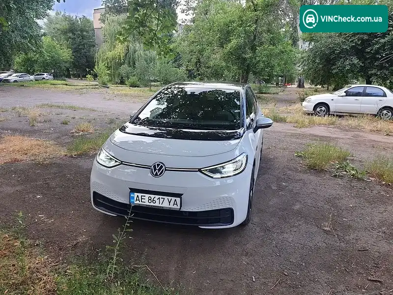 Volkswagen ID.3 2020, фото з оголошення 1 з 4, VIN WVWZZZE1ZLP016175