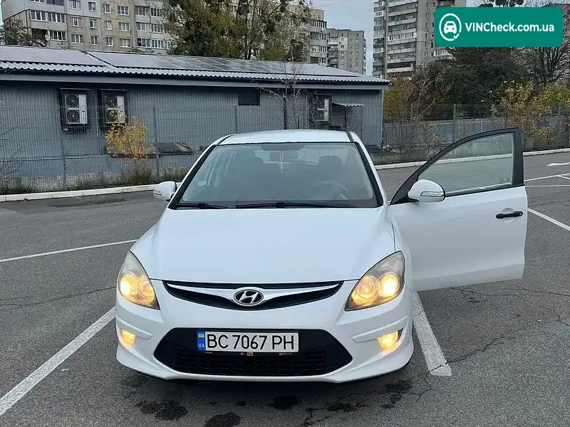 Hyundai i30 2011, фото з оголошення 2 з 20, VIN TMADB51CACJ229023