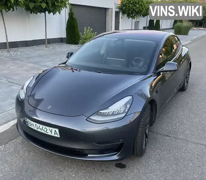 Tesla Model 3 2018, фото з оголошення 2 з 21, VIN 5YJ3E1EA6JF015112