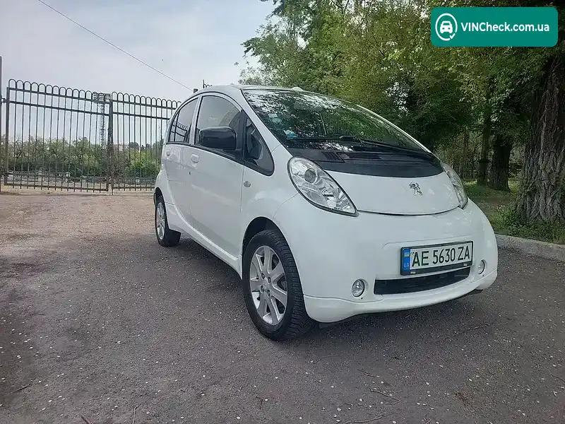 Peugeot iOn 2012, фото з оголошення 1 з 16, VIN VF31NZKZZCU801590