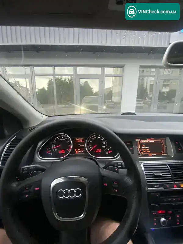 Audi Q7 2006, фото з оголошення 2 з 14, VIN WA1EV74L17D054036