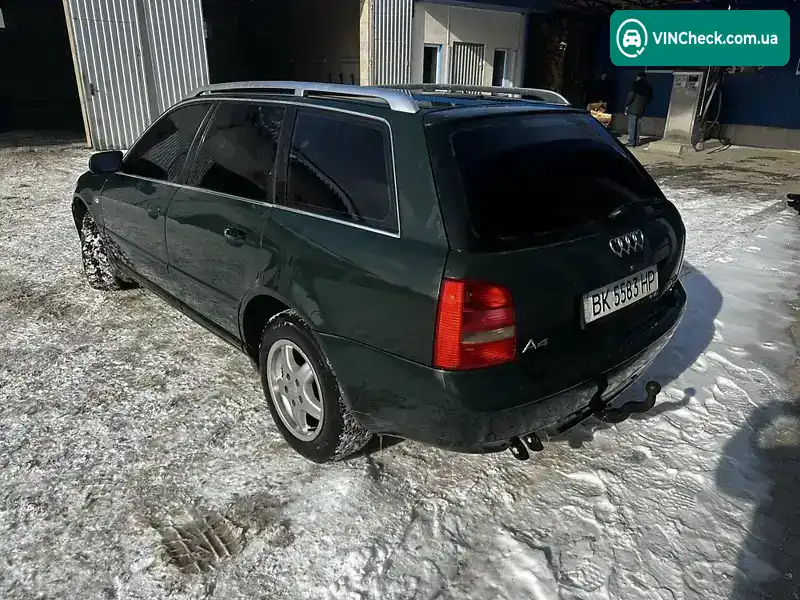 Audi A4 2000, фото з оголошення 2 з 8, VIN WAUZZZ8DZYA174475
