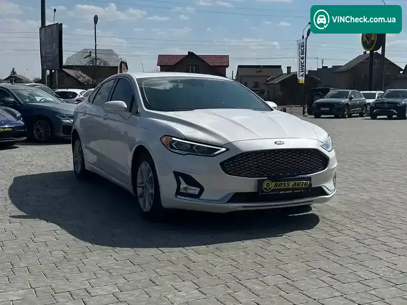 Ford Fusion 2019, фото з оголошення 1 з 20, VIN 3FA6P0SU9KR158285
