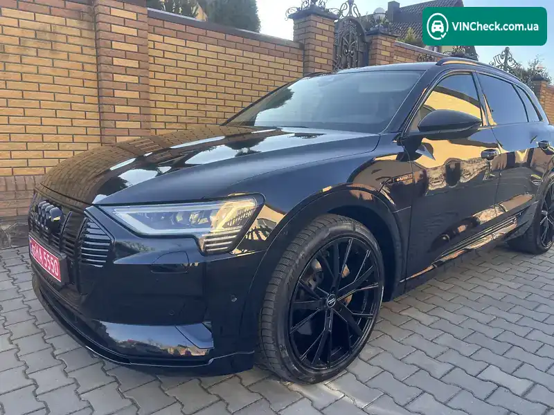 Audi e-tron 2019, фото з оголошення 2 з 20, VIN WAUZZZGE5LB011746