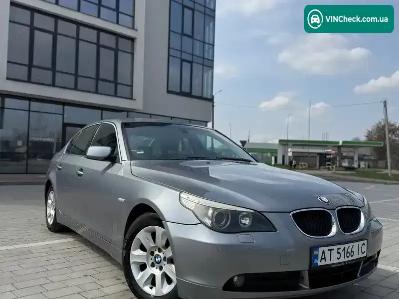 BMW 5 Series 2004, фото з оголошення 1 з 10, VIN WBANA31000B024741