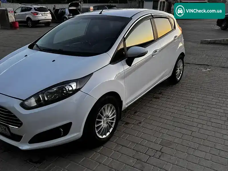 Ford Fiesta 2015, фото з оголошення 2 з 13, VIN WF0DXXGAKDFK53582