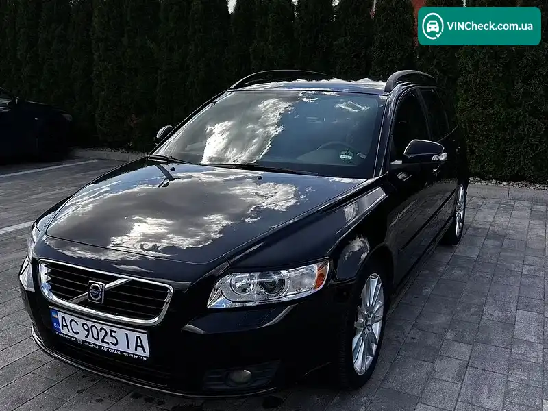 Volvo V50 2009, фото з оголошення 2 з 20, VIN YV1MW755BA2545644