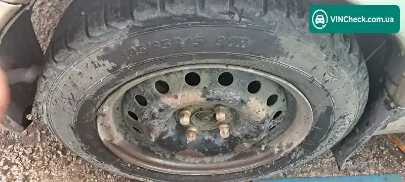 Kia Sephia 1998, фото з оголошення 2 з 9, VIN KNEFB2222W5602642