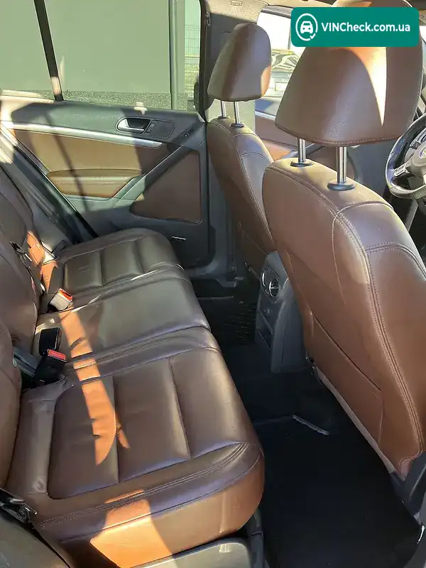Volkswagen Tiguan 2016, фото з оголошення 2 з 20, VIN WVGJV7AX4GW092582