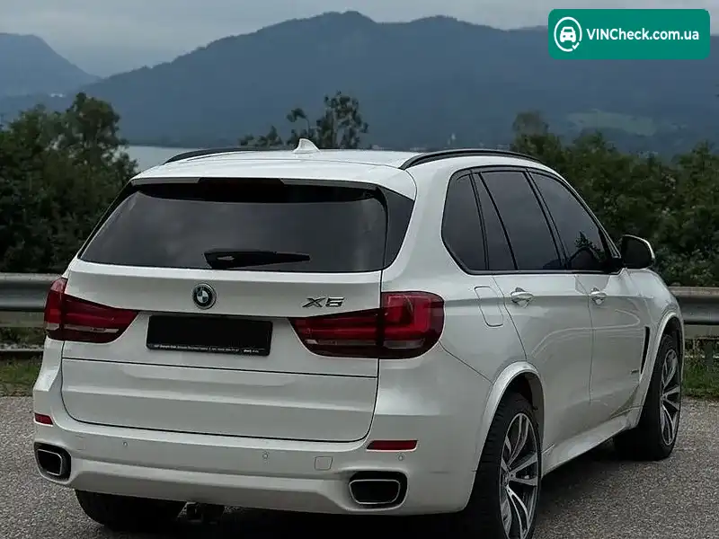 BMW X5 2018, фото з оголошення 2 з 20, VIN 5UXKS4C52J0Z89744