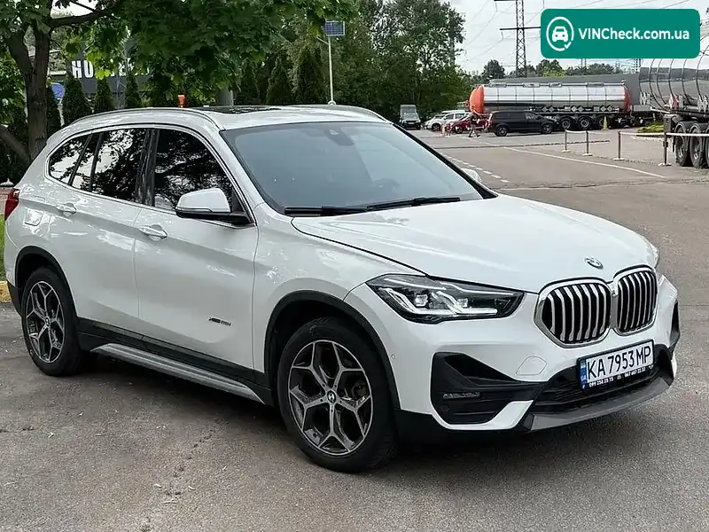 BMW X1 2016, фото з оголошення 2 з 13, VIN WBXHT3C37H5F78831
