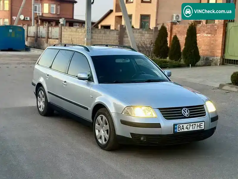 Volkswagen Passat 2000, фото з оголошення 1 з 11, VIN WVWZZZ3BZ1E151805