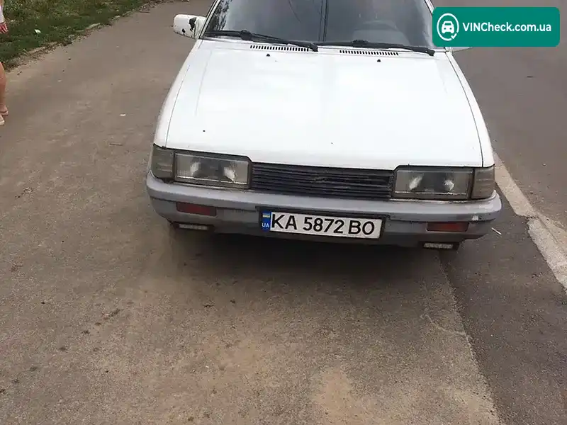 Mazda 626 1987, фото з оголошення 1 з 9, VIN JMZGC141201679597