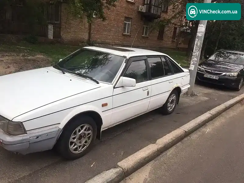 Mazda 626 1987, фото з оголошення 2 з 9, VIN JMZGC141201679597
