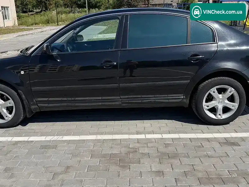 Skoda Superb 2005, фото з оголошення 2 з 13, VIN TMBDU23U56B046632