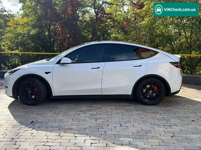 Tesla Model Y 2021, фото з оголошення 2 з 17, VIN 5YJYGDEF1MF182754