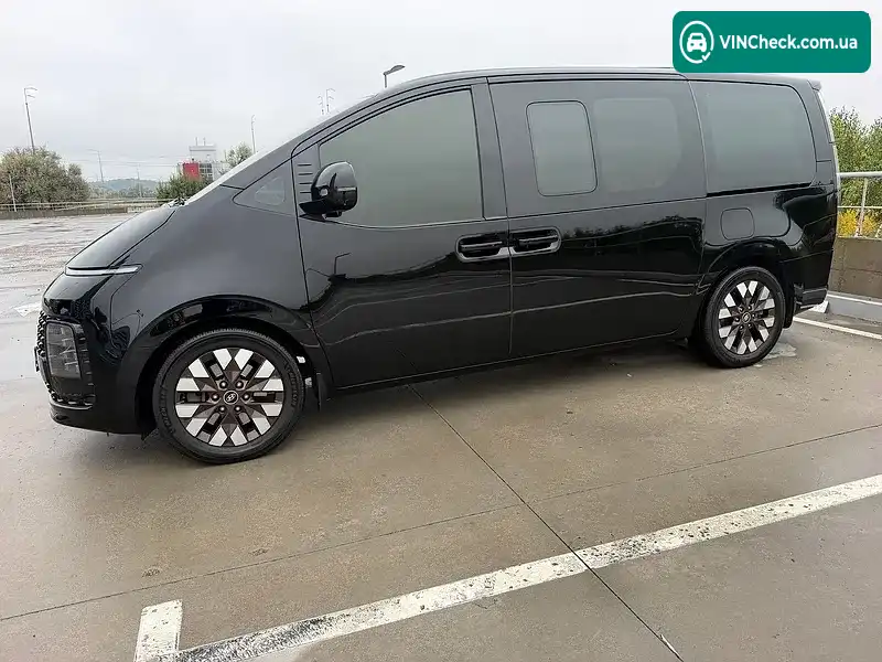 Hyundai Staria 2022, фото з оголошення 2 з 20, VIN KMHYF811DNU048972
