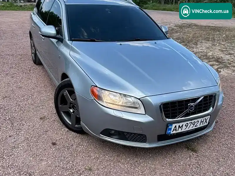 Volvo V70 2011, фото з оголошення 1 з 11, VIN YV1BW84A1C1218320