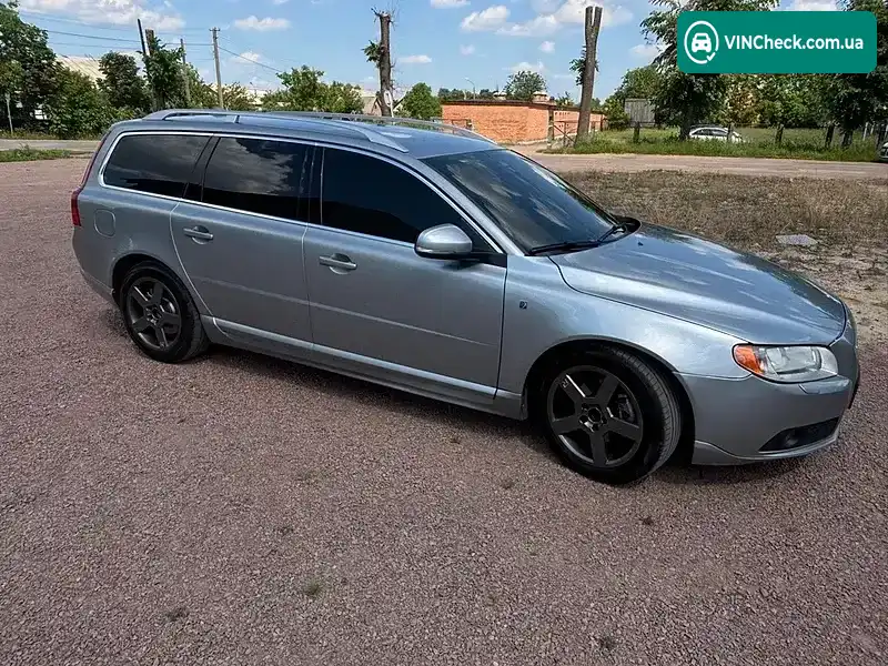 Volvo V70 2011, фото з оголошення 2 з 11, VIN YV1BW84A1C1218320