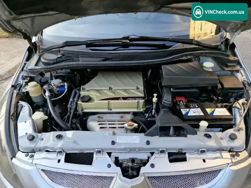 Mitsubishi Grandis 2004, фото з оголошення 2 з 20, VIN JMBLRNA4W4Z001863