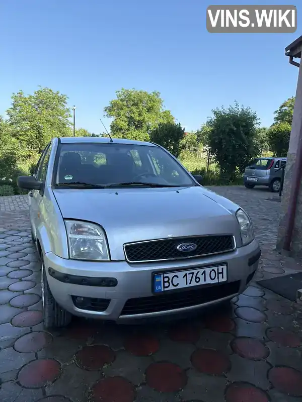 Ford Fusion 2003, фото з оголошення 1 з 9, VIN WF0UXXGAJU3Y55865