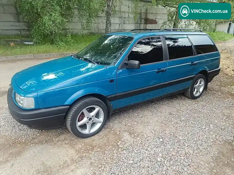 Volkswagen Passat 1992, фото з оголошення 1 з 14, VIN WVWZZZ31ZNB084778