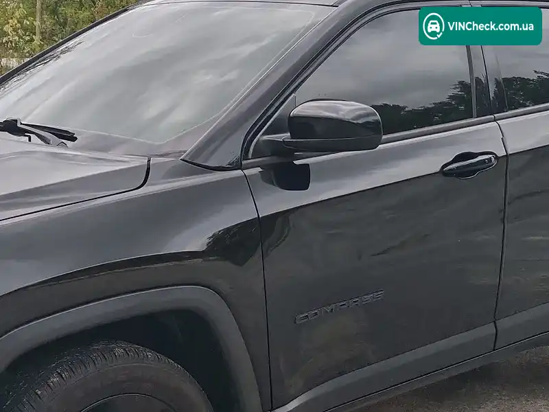 Jeep Compass 2020, фото з оголошення 2 з 15, VIN 3C4NJDBB3LT145727