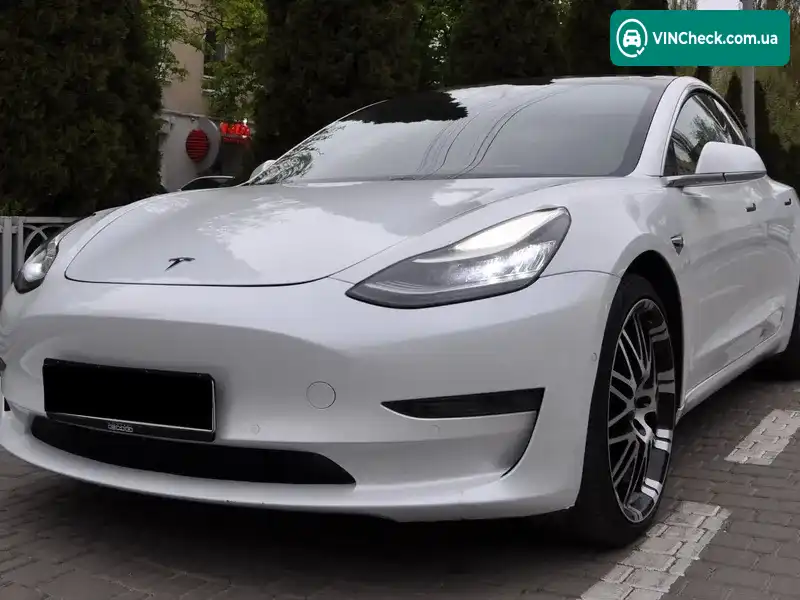 Tesla Model 3 2019, фото з оголошення 2 з 20, VIN 5YJ3E7EB8KF384082