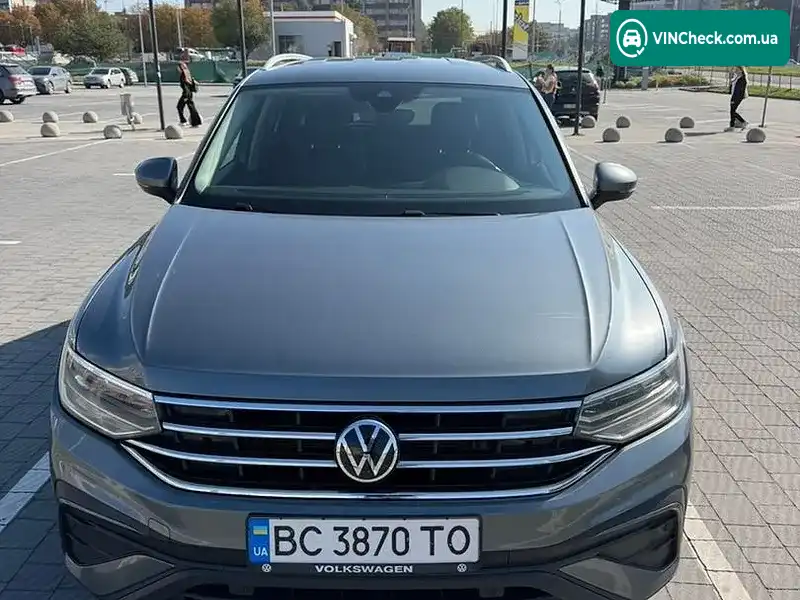 Volkswagen Tiguan 2022, фото з оголошення 1 з 16, VIN 3VV3B7AX7NM073612