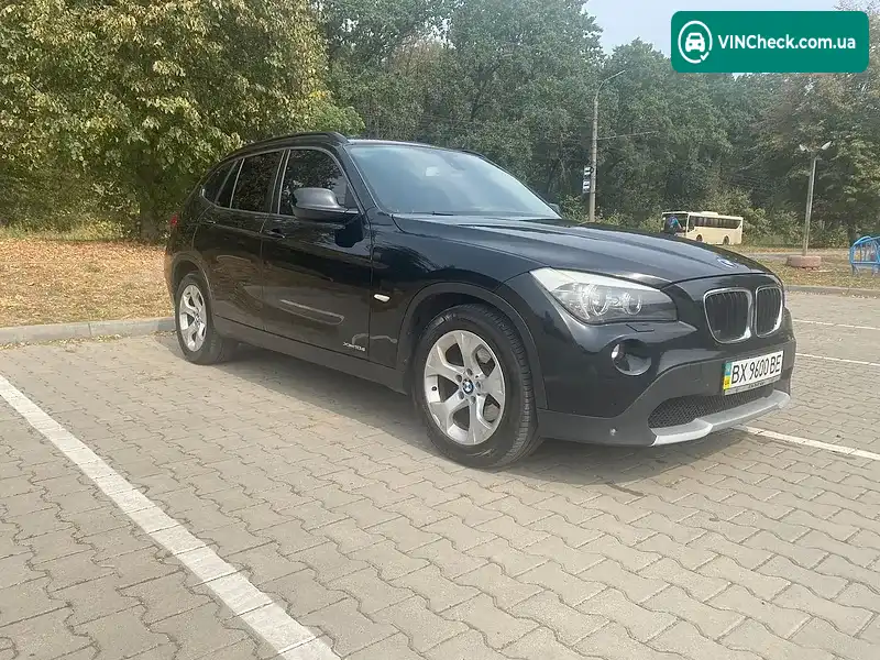 BMW X1 2011, фото з оголошення 1 з 11, VIN WBAVP11030VR73783