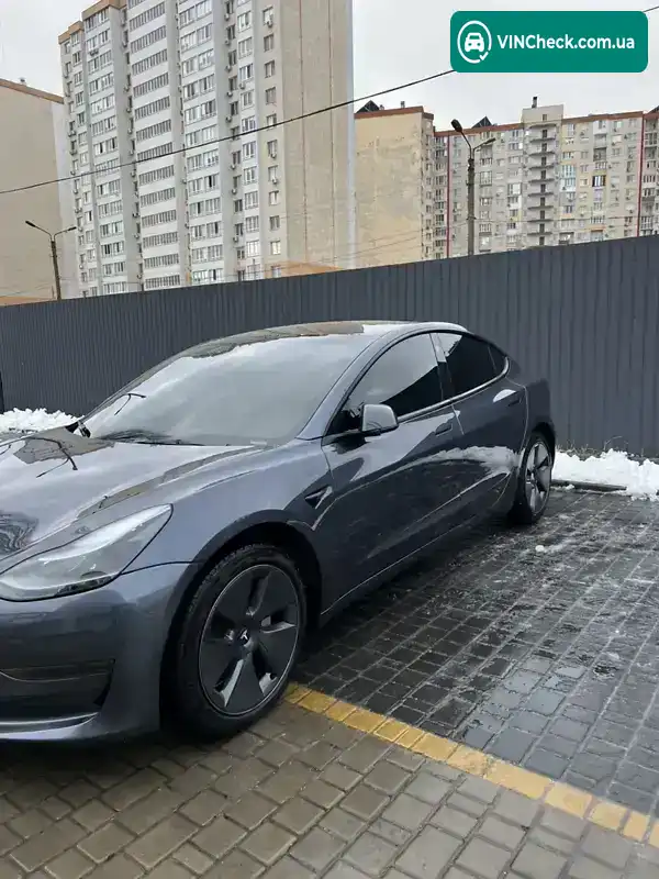 Tesla Model 3 2023, фото з оголошення 2 з 16, VIN 5YJ3E1EA9PF660443