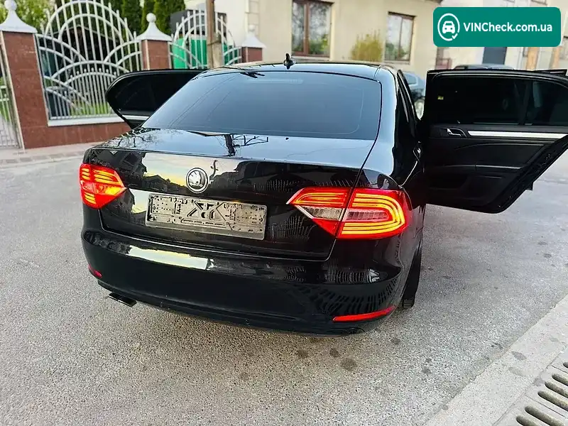 Skoda Superb 2015, фото з оголошення 2 з 20, VIN TMBAE73T3F9057348
