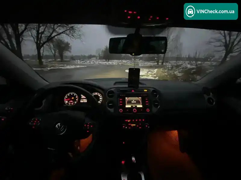 Volkswagen Tiguan 2011, фото з оголошення 2 з 19, VIN WVGBV7AX9CW532407