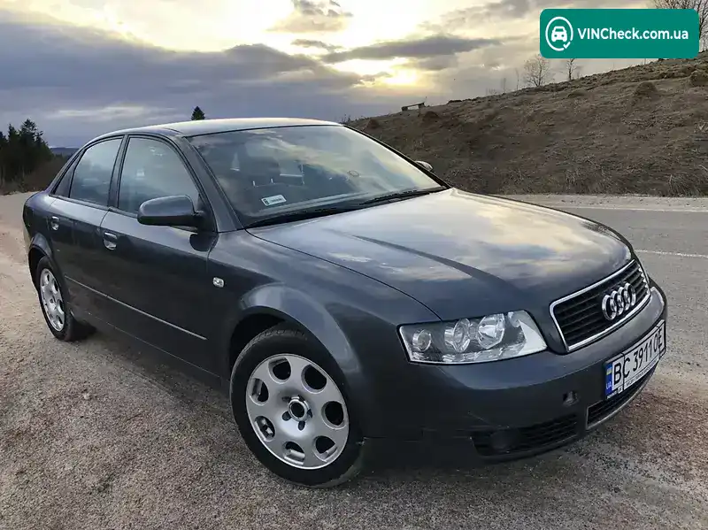 Audi A4 2001, фото з оголошення 1 з 15, VIN WAUZZZ8E32A057322