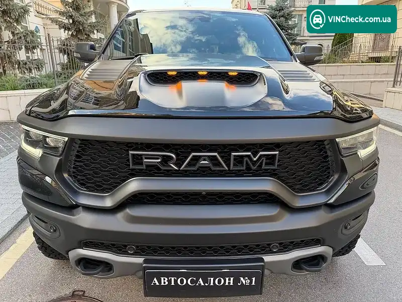 Ram 1500 2023, фото з оголошення 2 з 20, VIN 1C6SRFU97PN608841