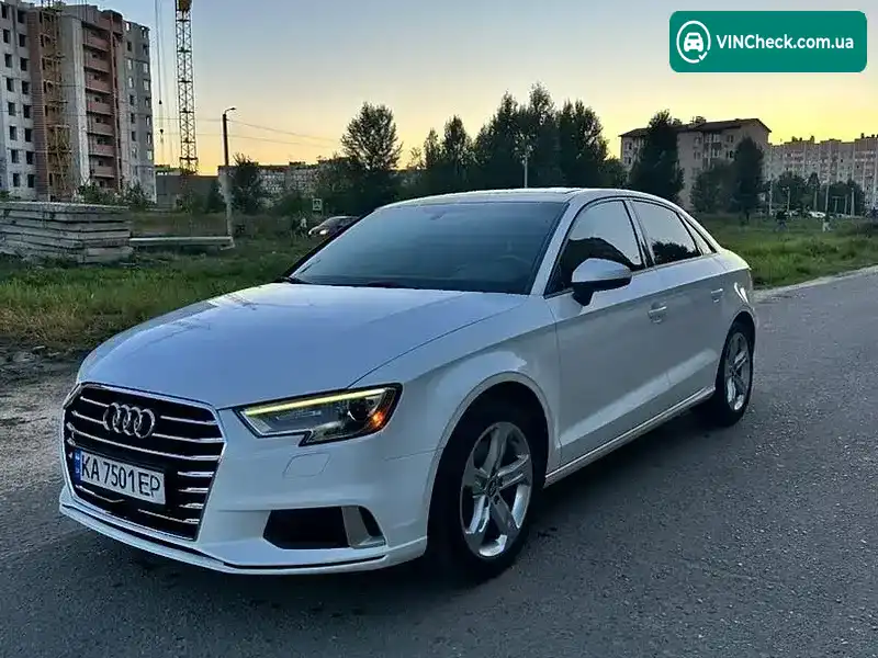 Audi A3 2017, фото з оголошення 2 з 19, VIN WAUAUGFF5H1062302