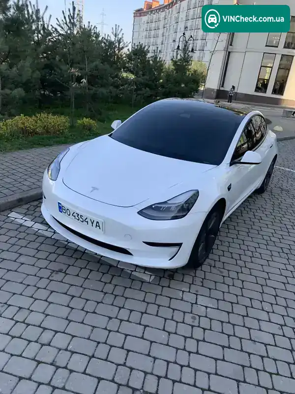 Tesla Model 3 2021, фото з оголошення 2 з 15, VIN 5YJ3E1EA7MF057664