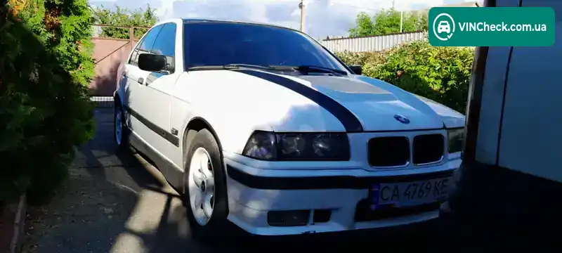 BMW 3 Series 1996, фото з оголошення 2 з 11, VIN WBACC31050EN28539
