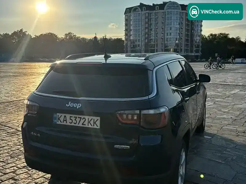 Jeep Compass 2019, фото з оголошення 2 з 16, VIN 3C4NJDBB8KT697108