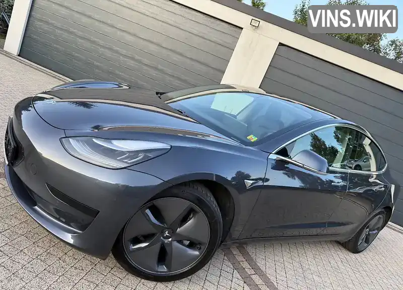 Tesla Model 3 2019, фото з оголошення 2 з 11, VIN 5YJ3E1EB0KF451996