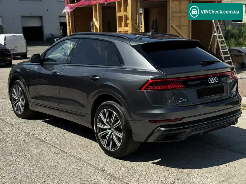 Audi Q8 2020, фото з оголошення 2 з 20, VIN WAUZZZF18LD024395