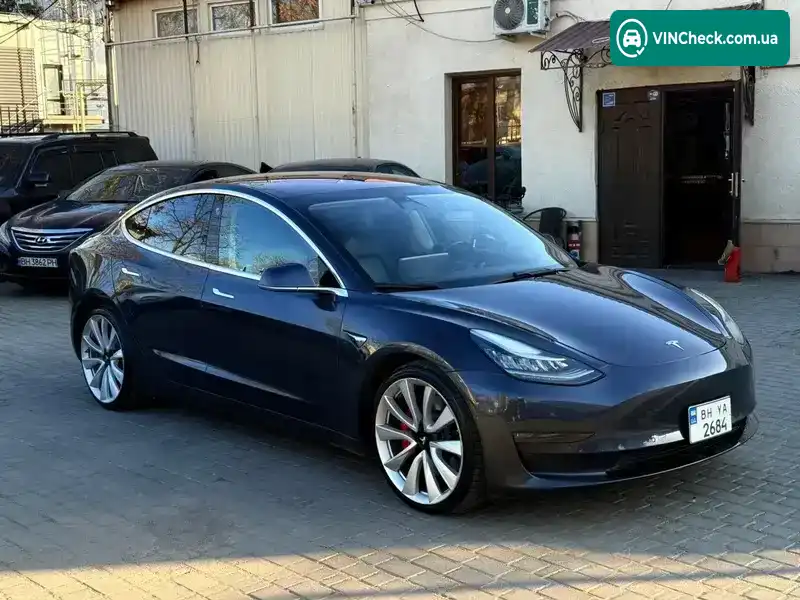 Tesla Model 3 2018, фото з оголошення 2 з 17, VIN 5YJ3E1EB5JF073205