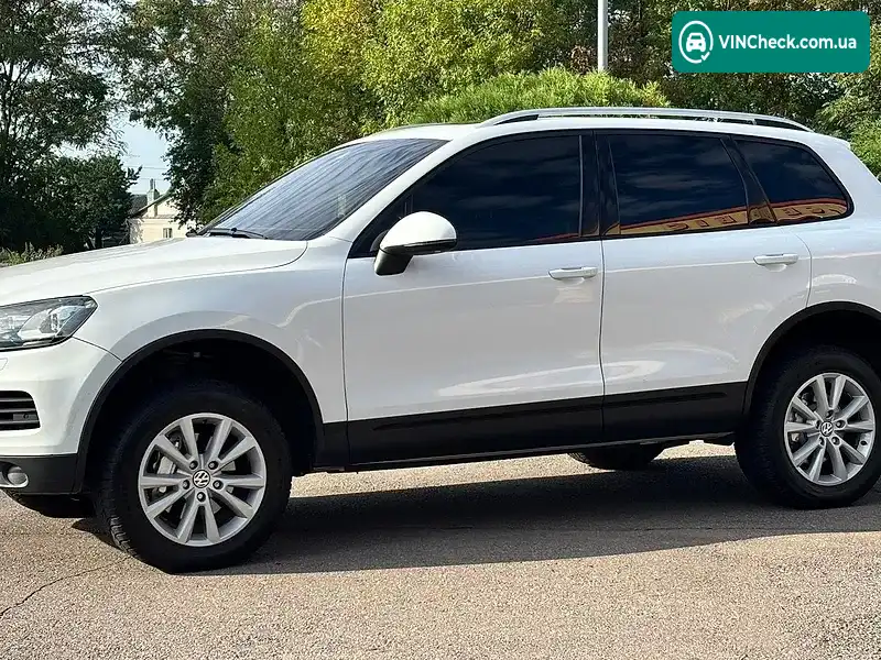 Volkswagen Touareg 2012, фото з оголошення 2 з 20, VIN WVGZZZ7PZDD021563