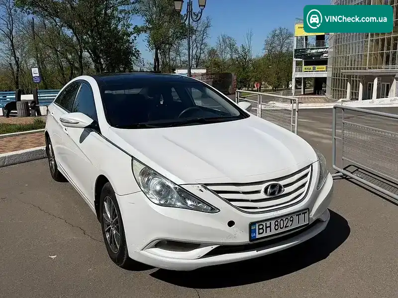Hyundai Sonata 2011, фото з оголошення 2 з 17, VIN KMHEB41BBBA196109